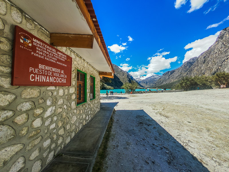 Rest stop at Chinancocha