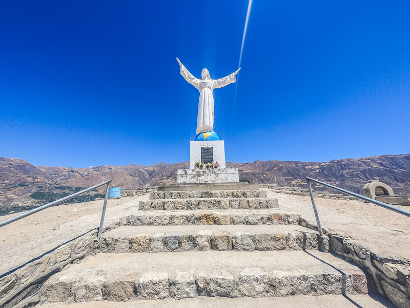 Cristo Blanco at the top of the cemetery