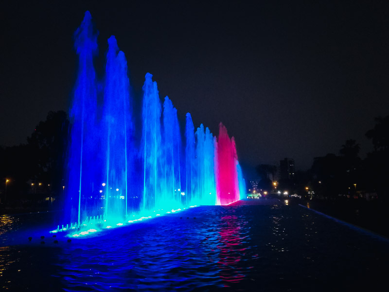 Night water light show