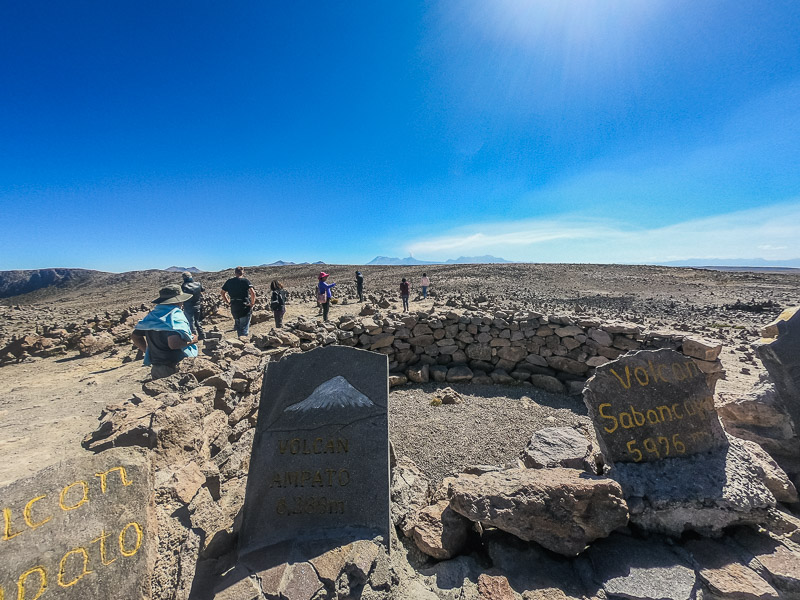 Viewpoint of the surrounding mountains and volcanos