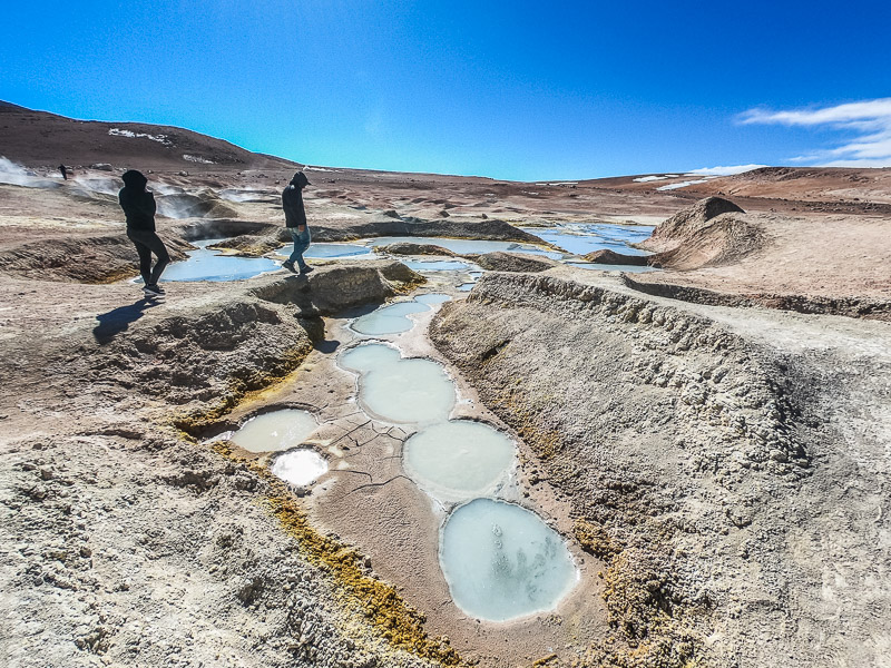 Walking around the geysers