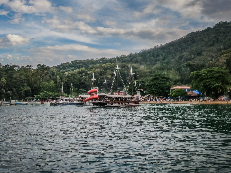 Arriving at the pier in Japariz