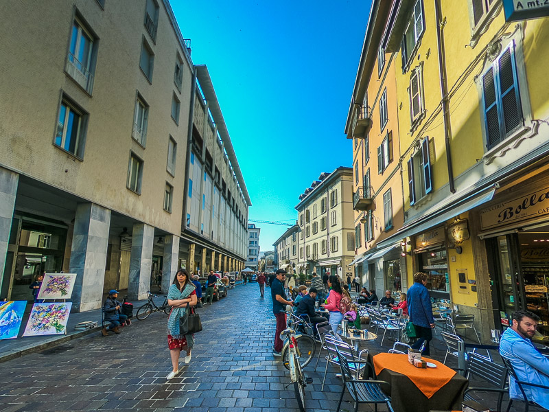 The pedestrian streets of Como