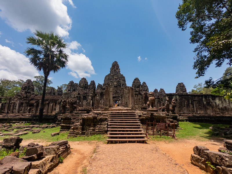 Temple with many towers of the Buddha's head