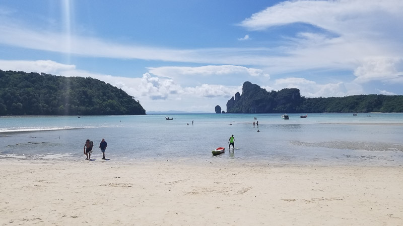 Read more about the article Ko Phi Phi – A Paradise Island