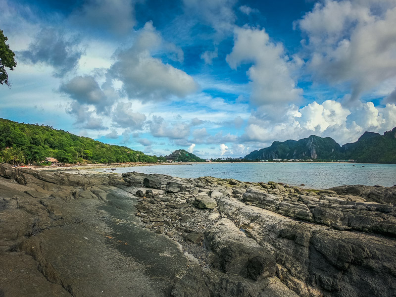 Approaching the north end of Loh Dalum beach