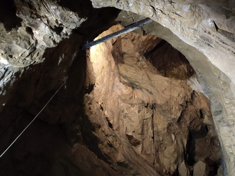 Looking up in the chamber