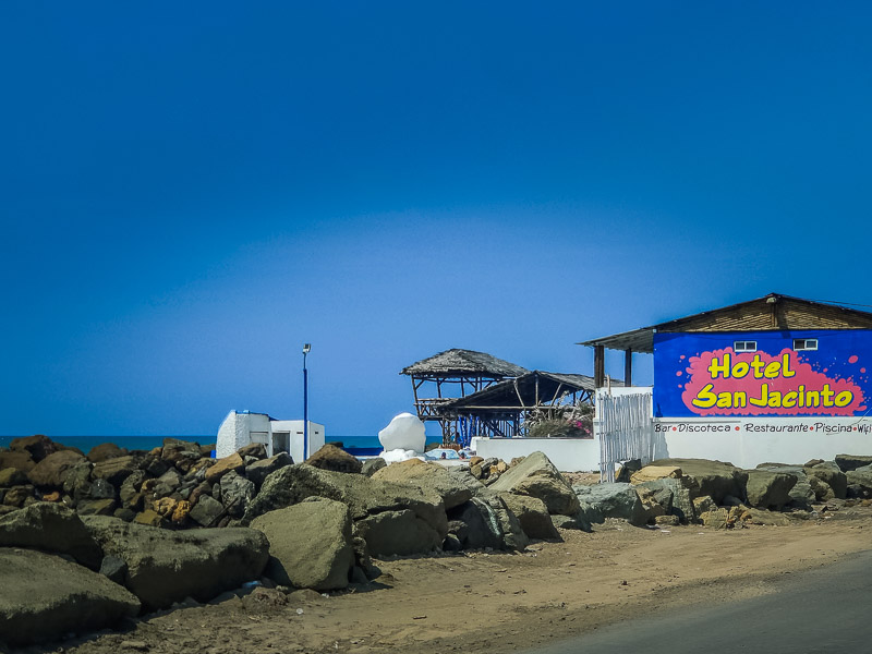 Hotel San Jacinto on the beach