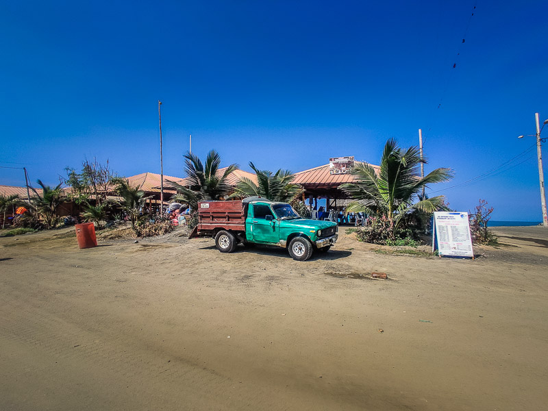 Cabin restaurants on the beach