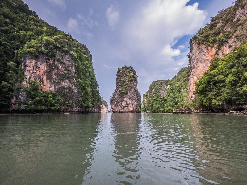 Scenery of cliffs and large rocks