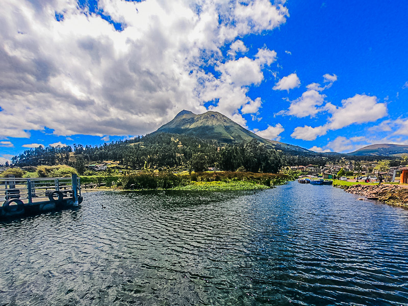 The lake with the Imababura Mountain in the background