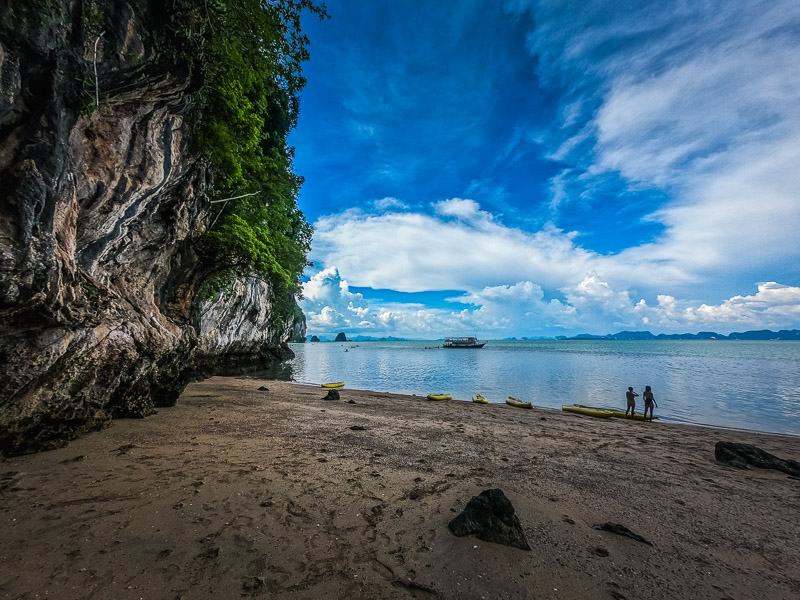 Beach on the south east side of Hong Island