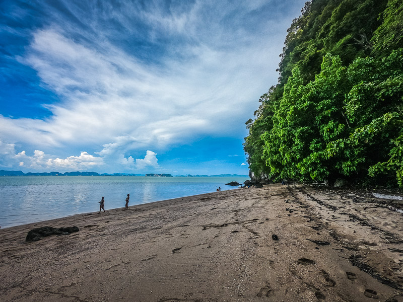 Beach on the south east side of Hong Island