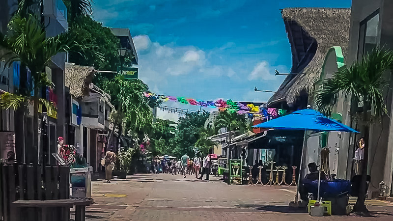 Lee más sobre el artículo Playa del Carmen – Lively Beach Town