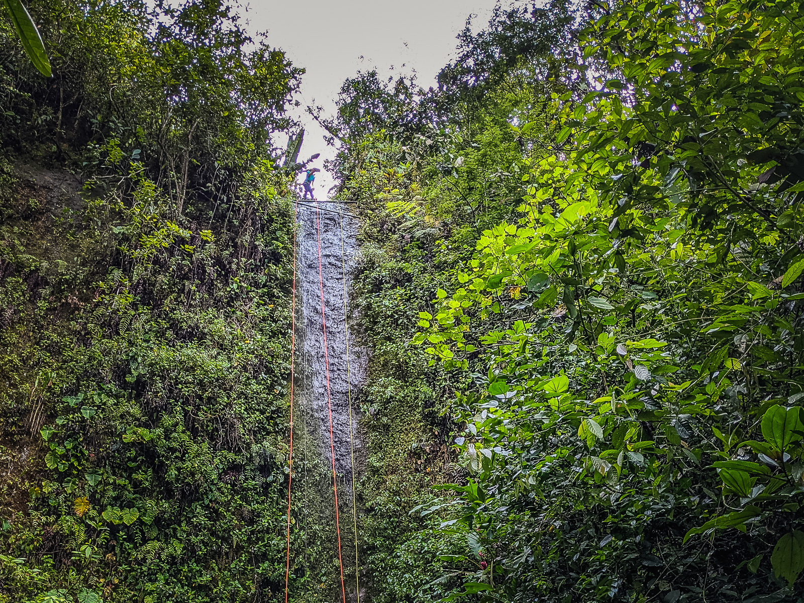 The waterfall for rapelling