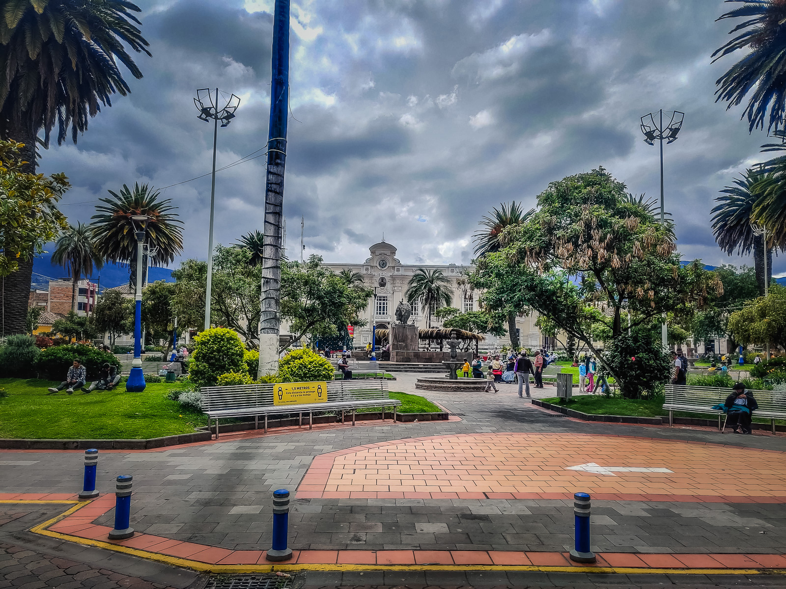 The main square at Parque Simon Bolivar