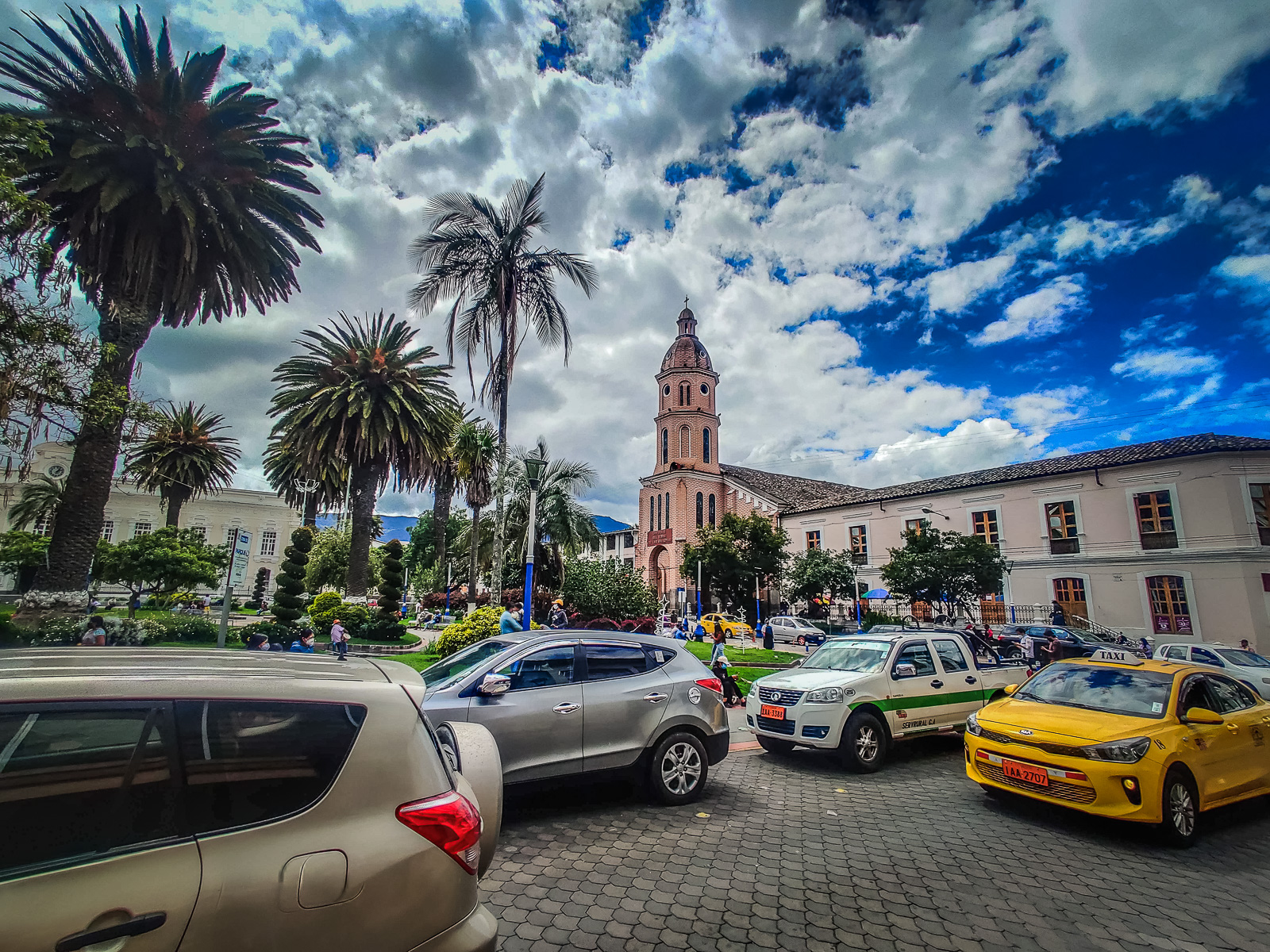 The main square at Parque Simon Bolivar