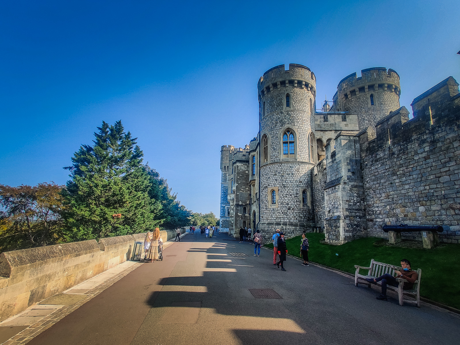 The path along the State Apartments